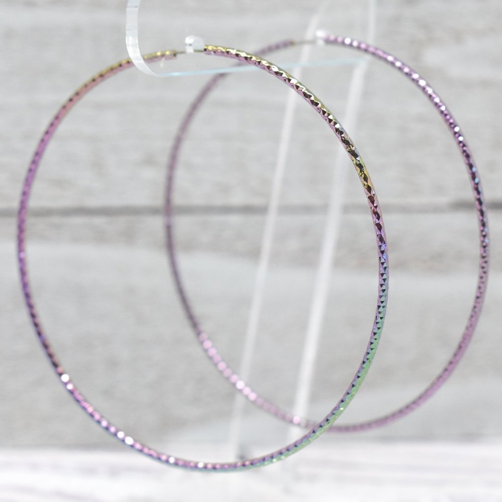 2.75" HOLOGRAM IRIDESCENT TEXTURED ENDLESS HOOP
